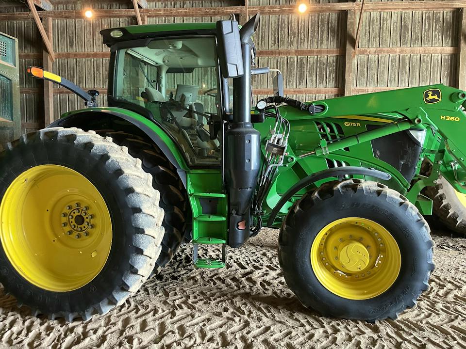 John Deere 6175R
