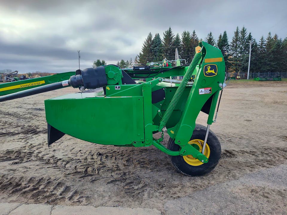 John Deere 635