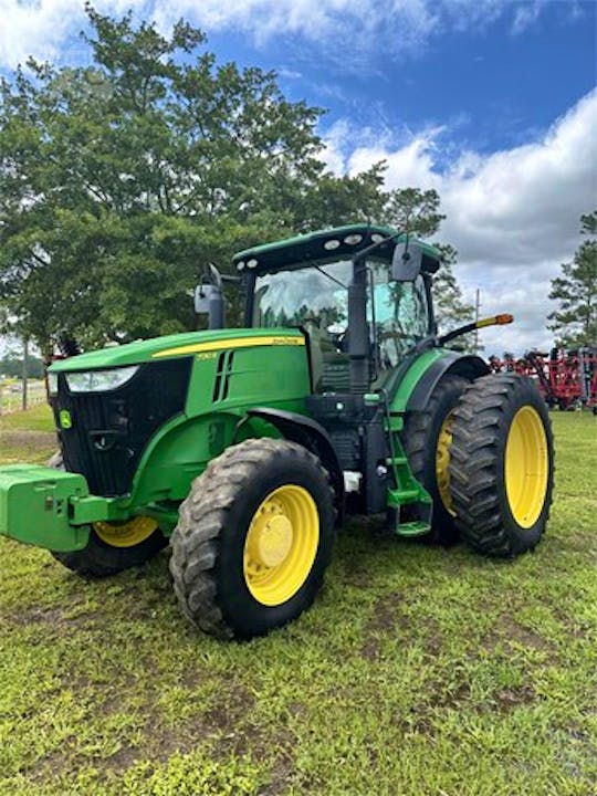 John Deere 7210R
