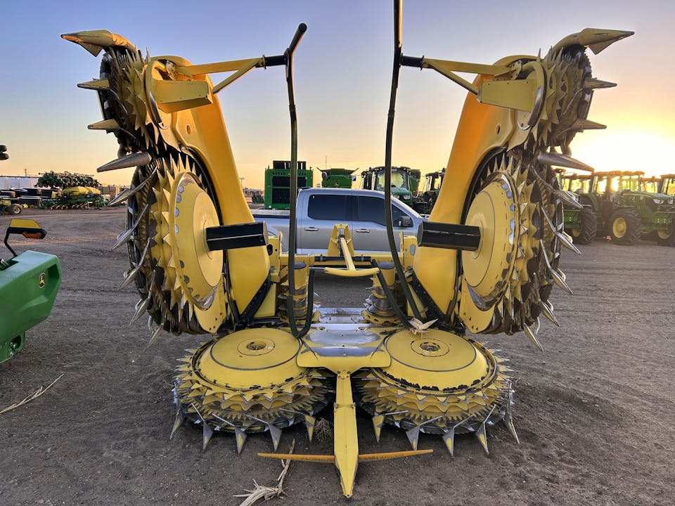 John Deere 770
