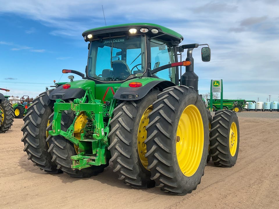 John Deere 8245R