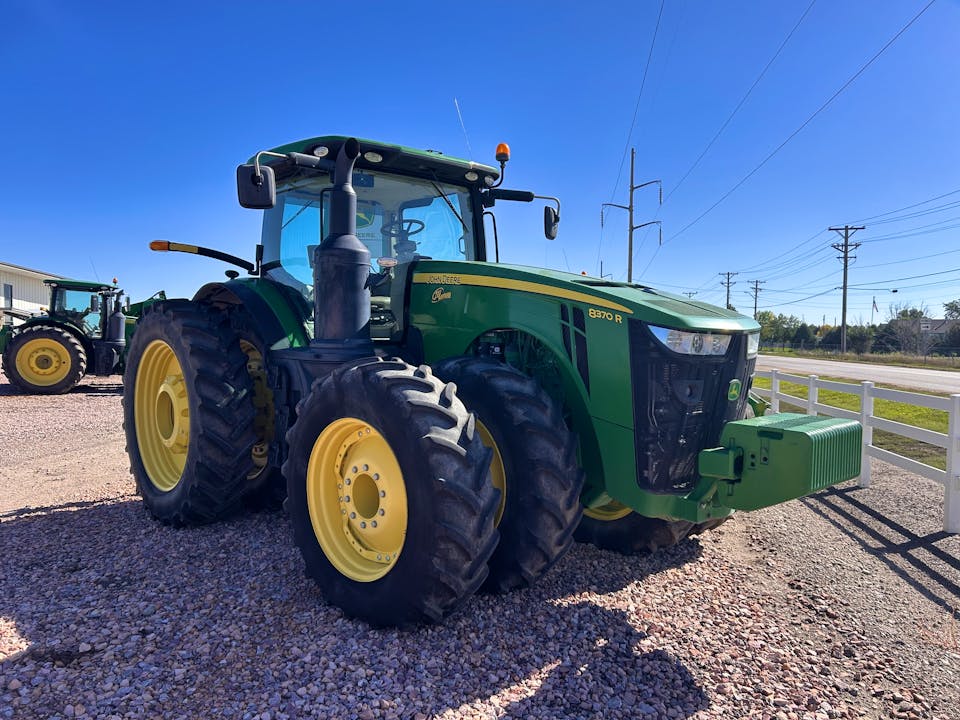 John Deere 8370R