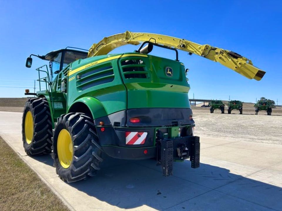 John Deere 8800