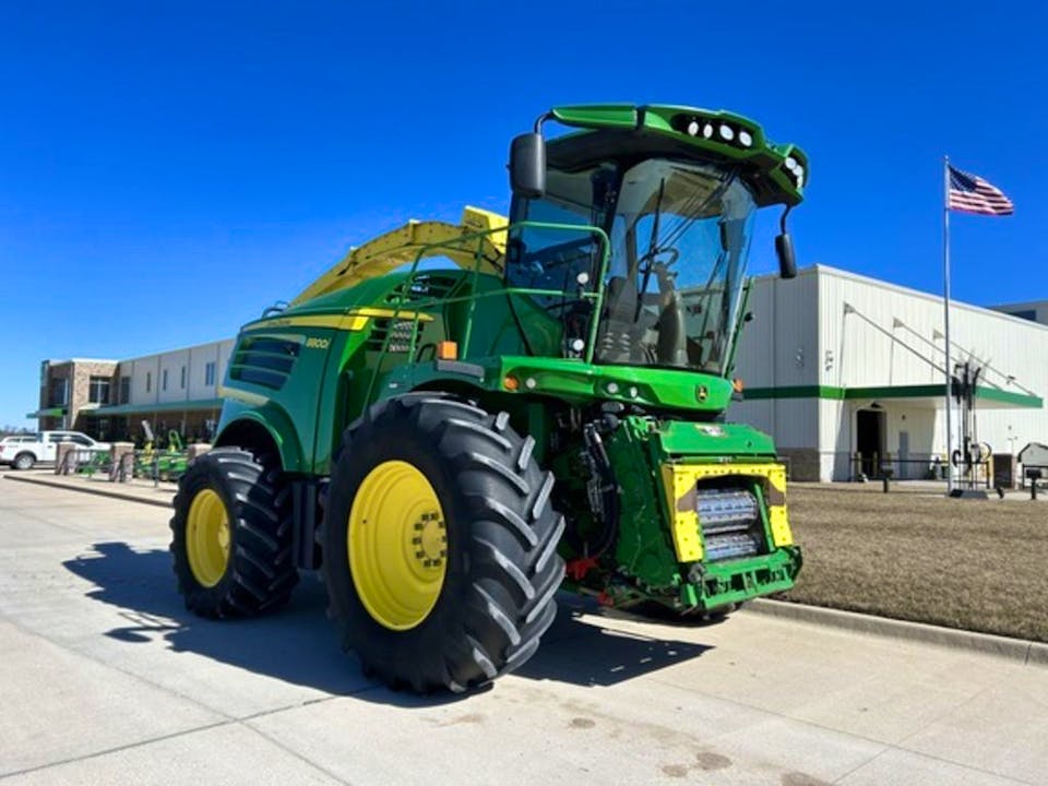 John Deere 8800