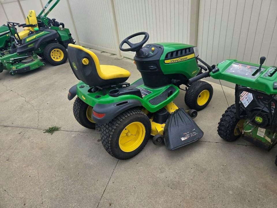John Deere D160