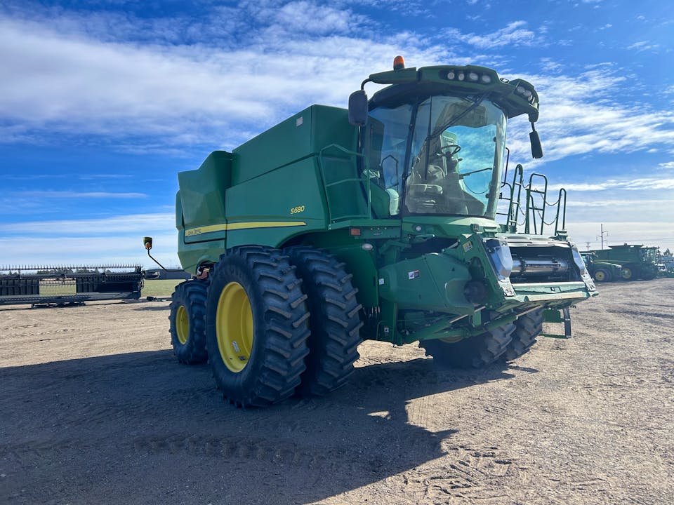 John Deere S680