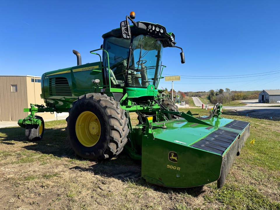 John Deere W235