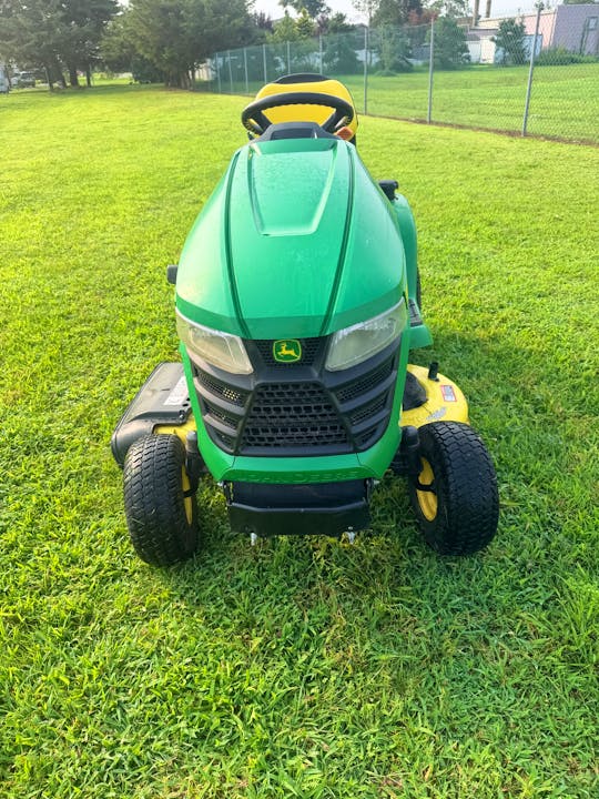 John Deere X370