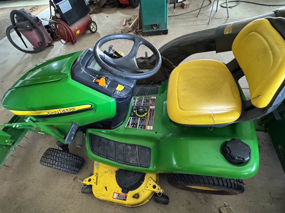 John Deere X380