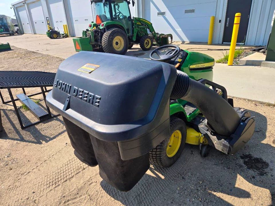 John Deere X380