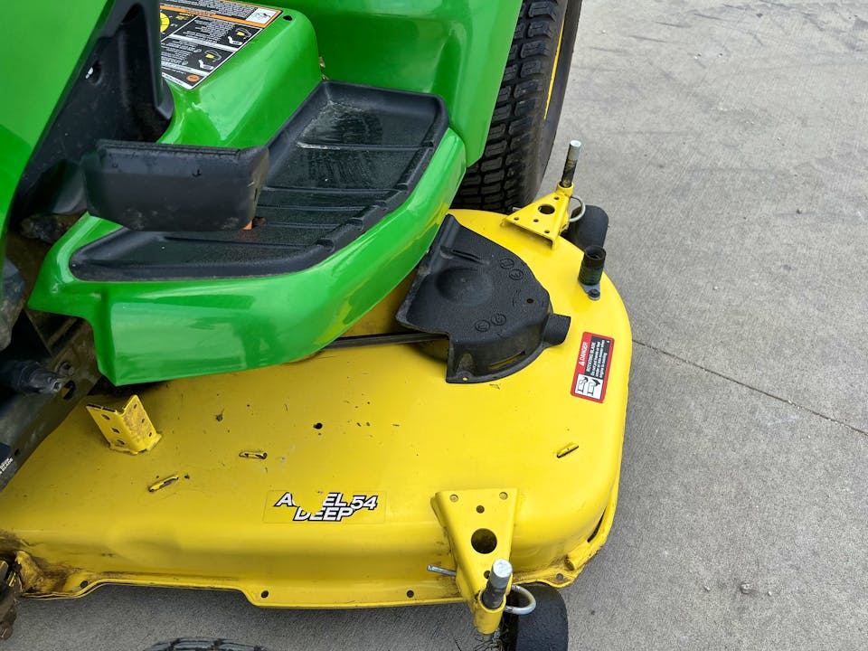 John Deere X570