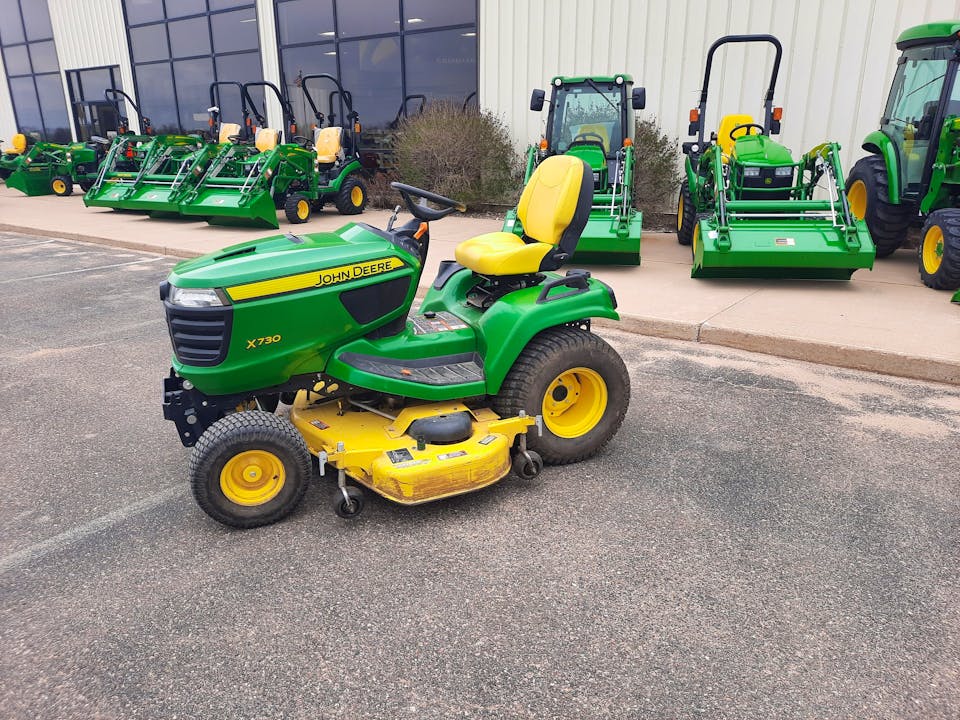 John Deere X730