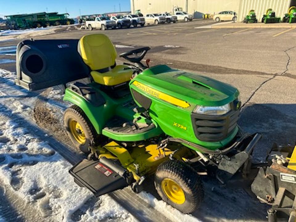 John Deere X734
