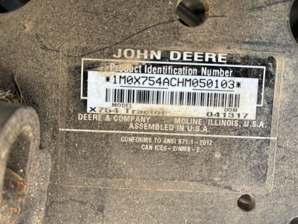 John Deere X754