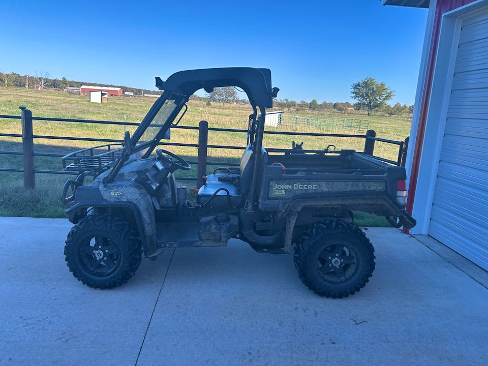 John Deere XUV825I CAMO