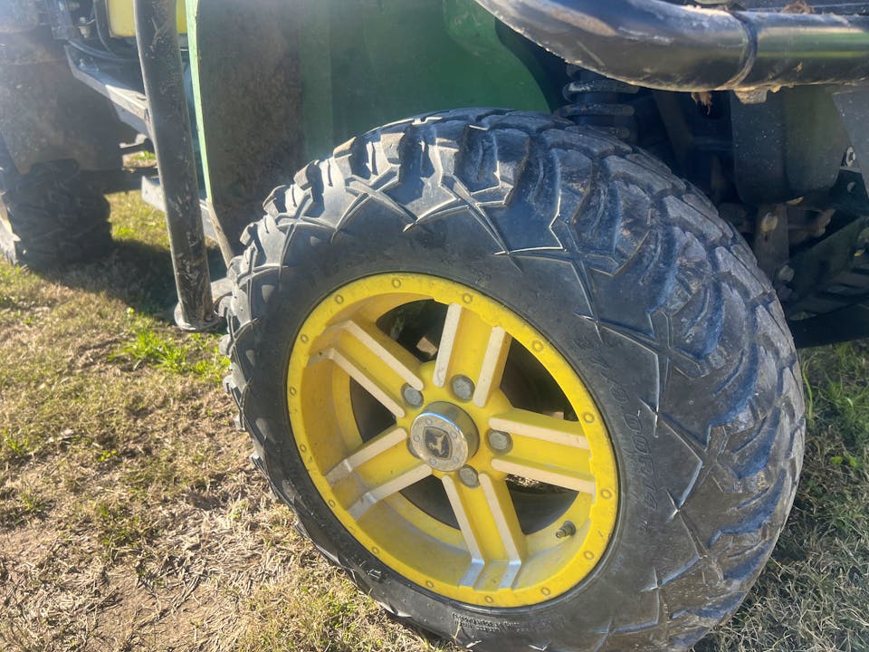 John Deere XUV825I GREEN