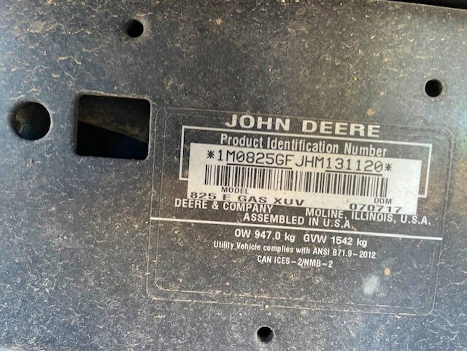 John Deere XUV825I S4
