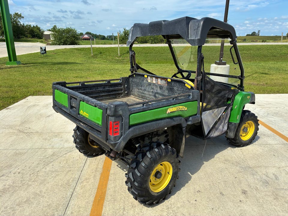 John Deere XUV825i