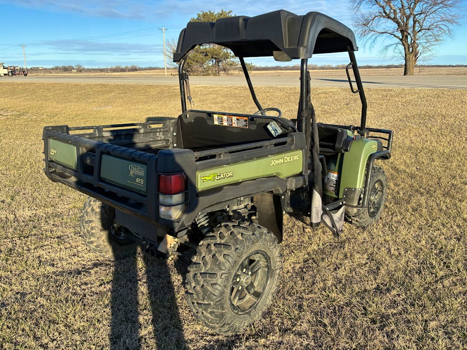 John Deere XUV825i