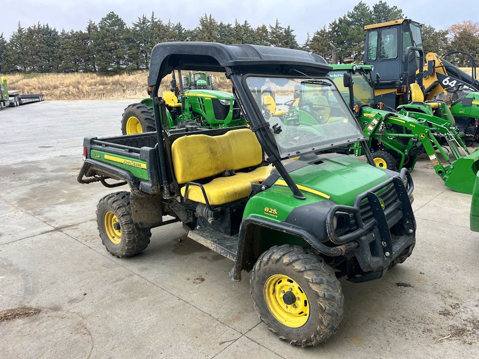 John Deere XUV825i