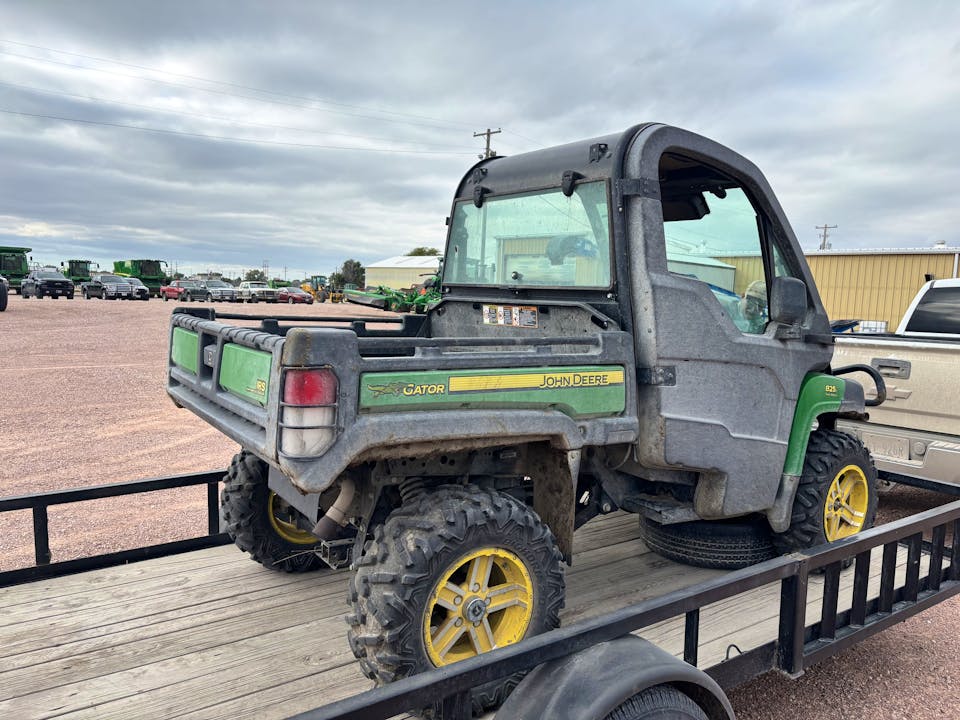 John Deere XUV825i