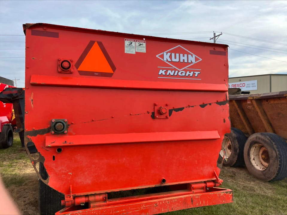 KUHN KNIGHT 3130 REEL AUGGIE MIXER