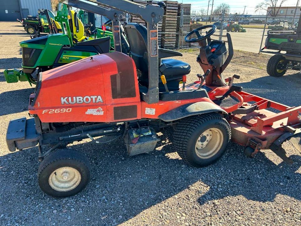 Kubota F2690