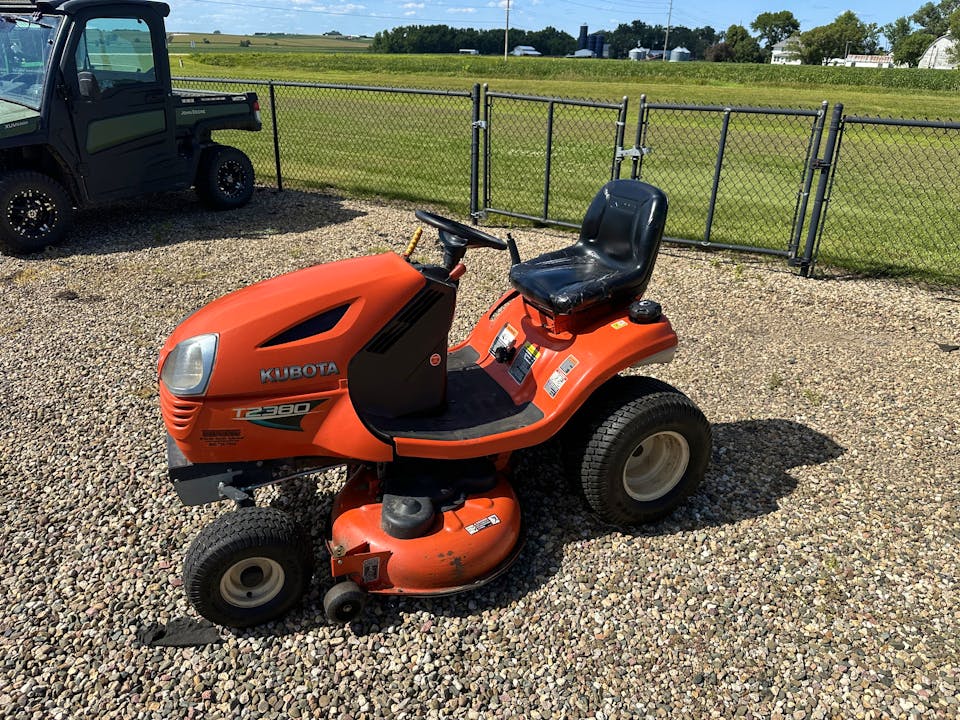Kubota T2380