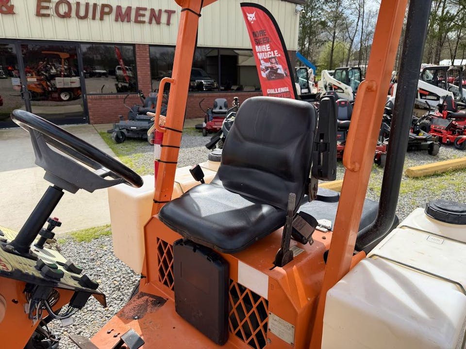 LayMor Sweepmaster 300 8HC