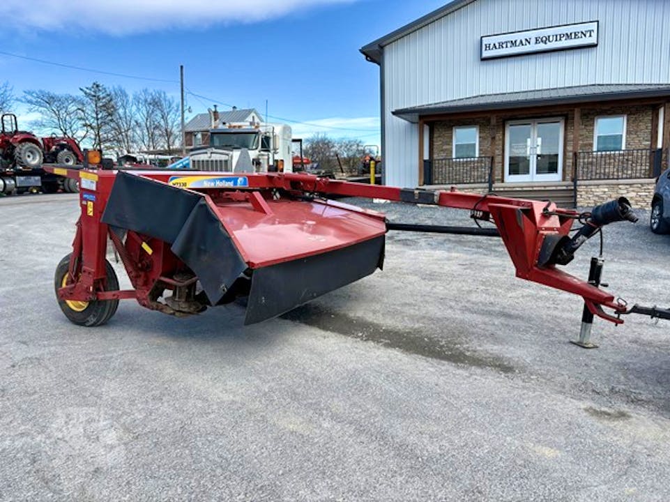 New Holland H7330