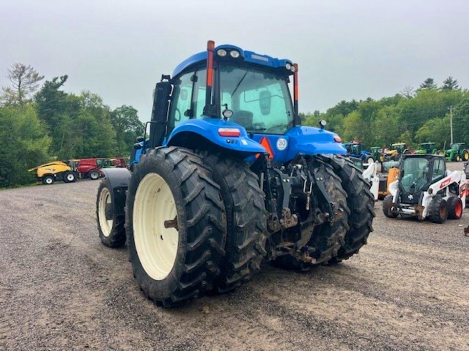 New Holland T8.320