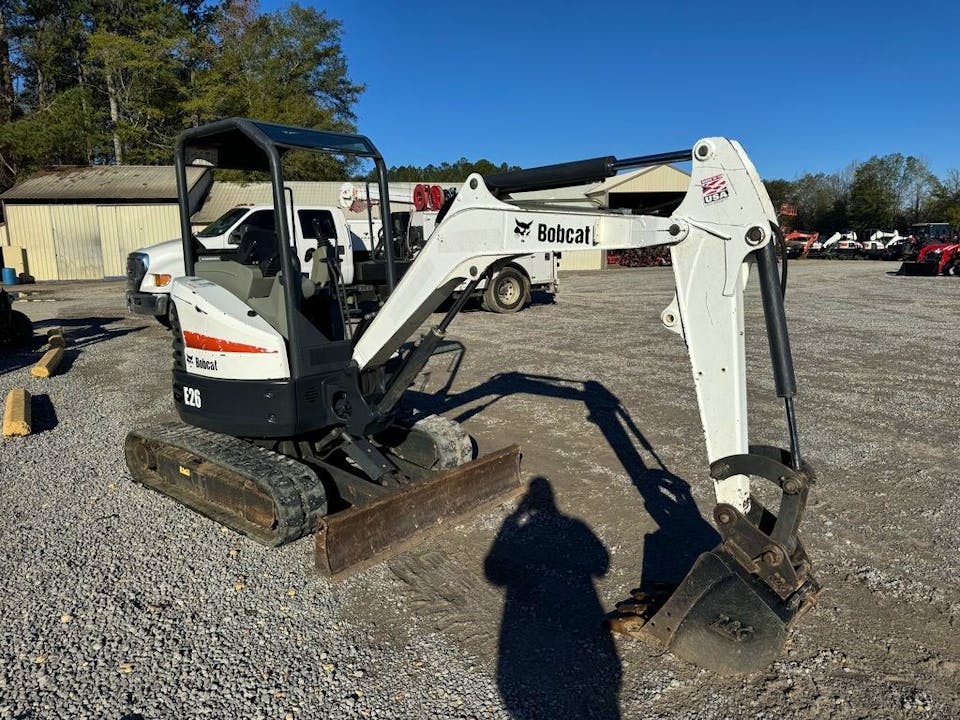 Bobcat E26