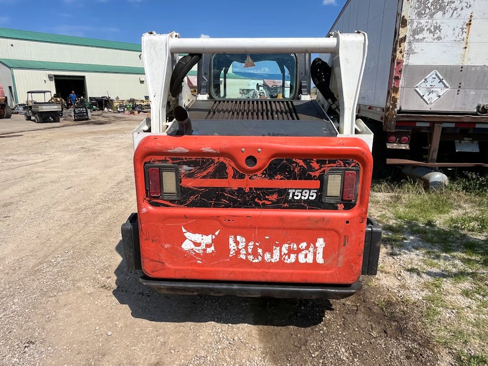 Bobcat T595