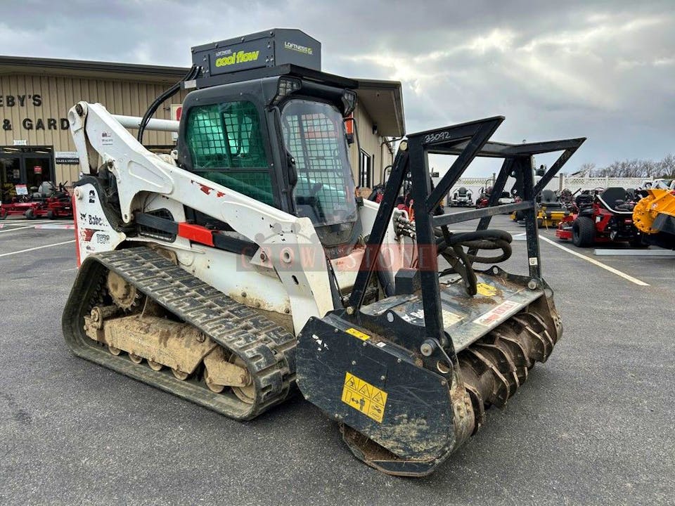 Bobcat T870