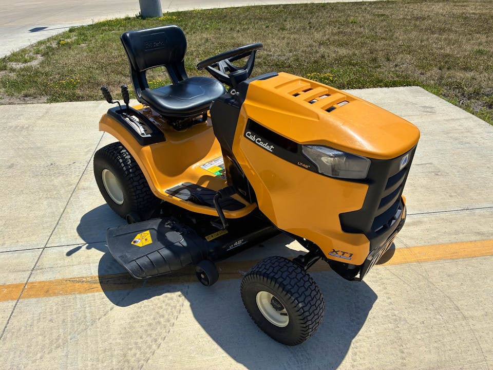 Cub Cadet LT42