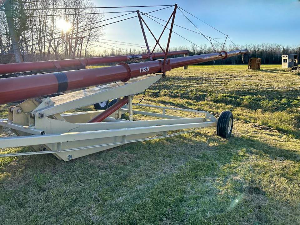 Farm King 1385