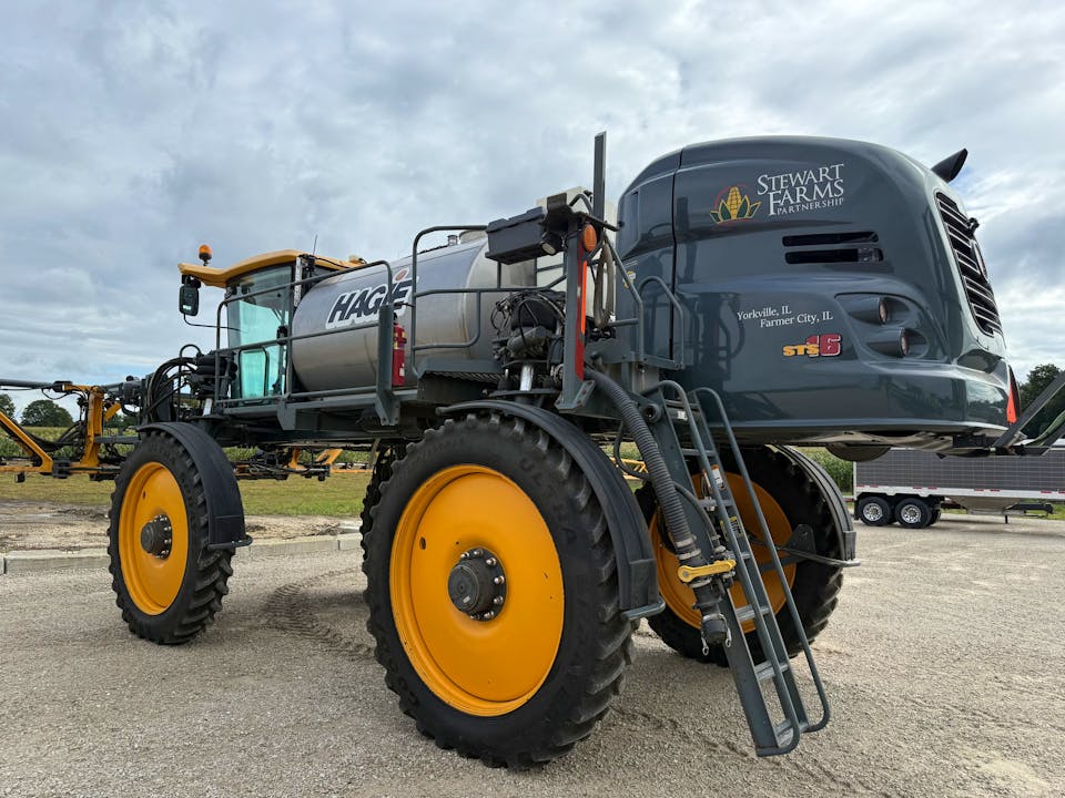 Hagie STS16