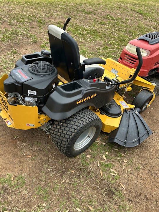 Hustler RaptorSD 23hp