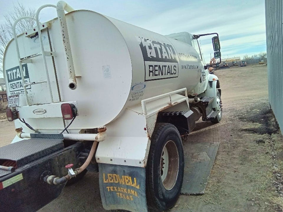 INTERNATIONAL 4300 WATER