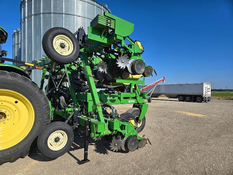 John Deere 1725