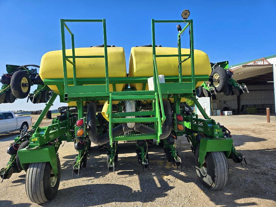 John Deere 1725