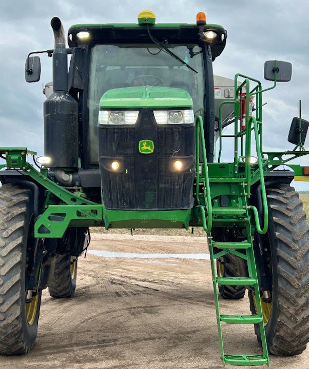 John Deere R4045