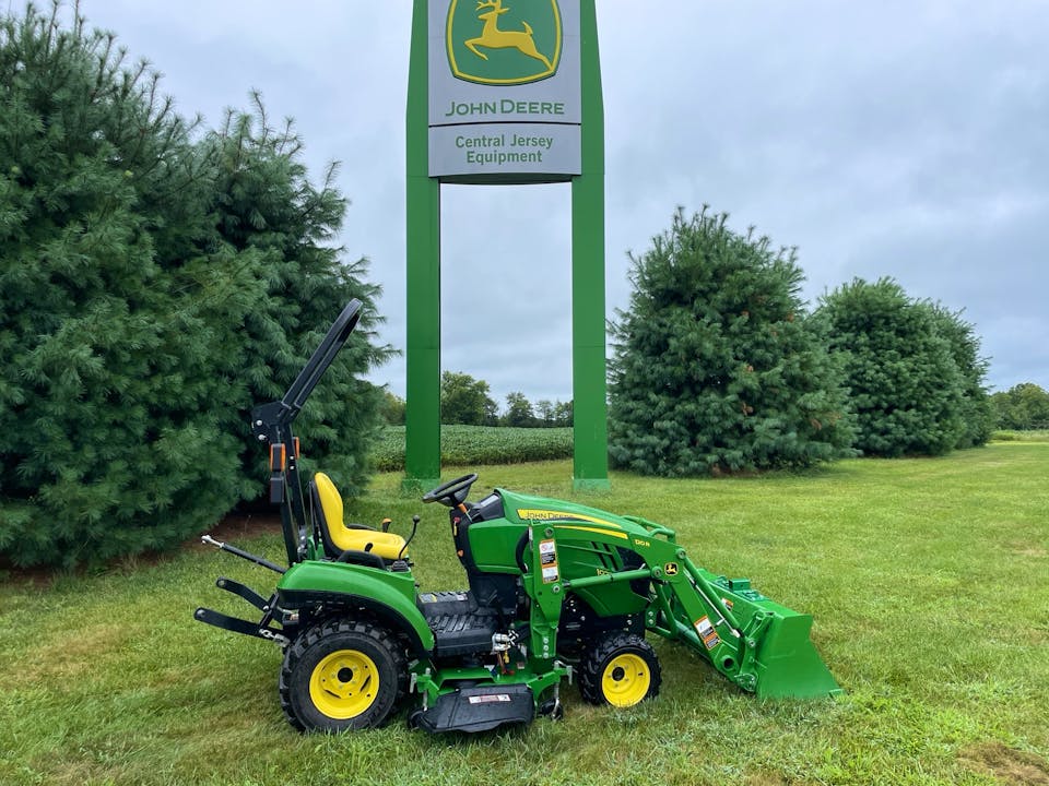 John Deere 1023E