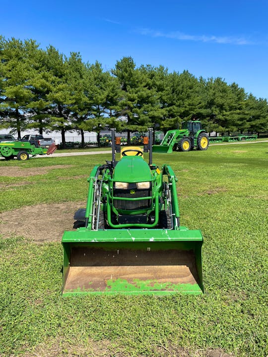 John Deere 1023E