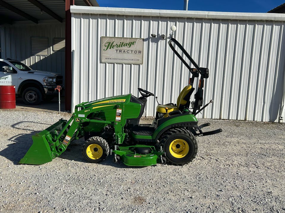 John Deere 1025R