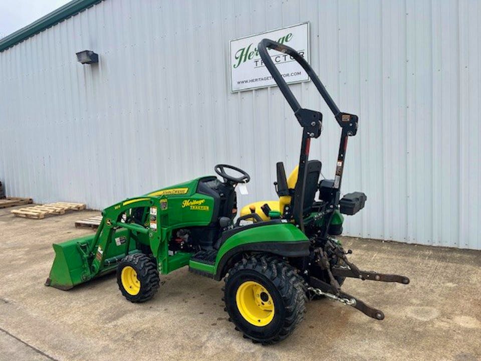 John Deere 1025R