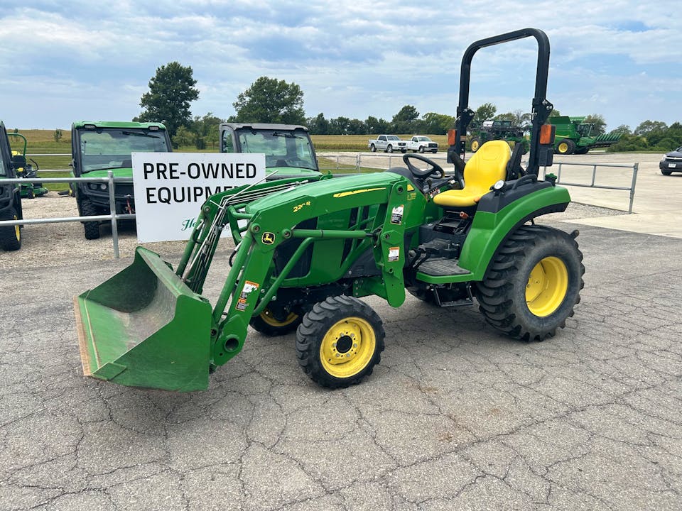 John Deere 2038R