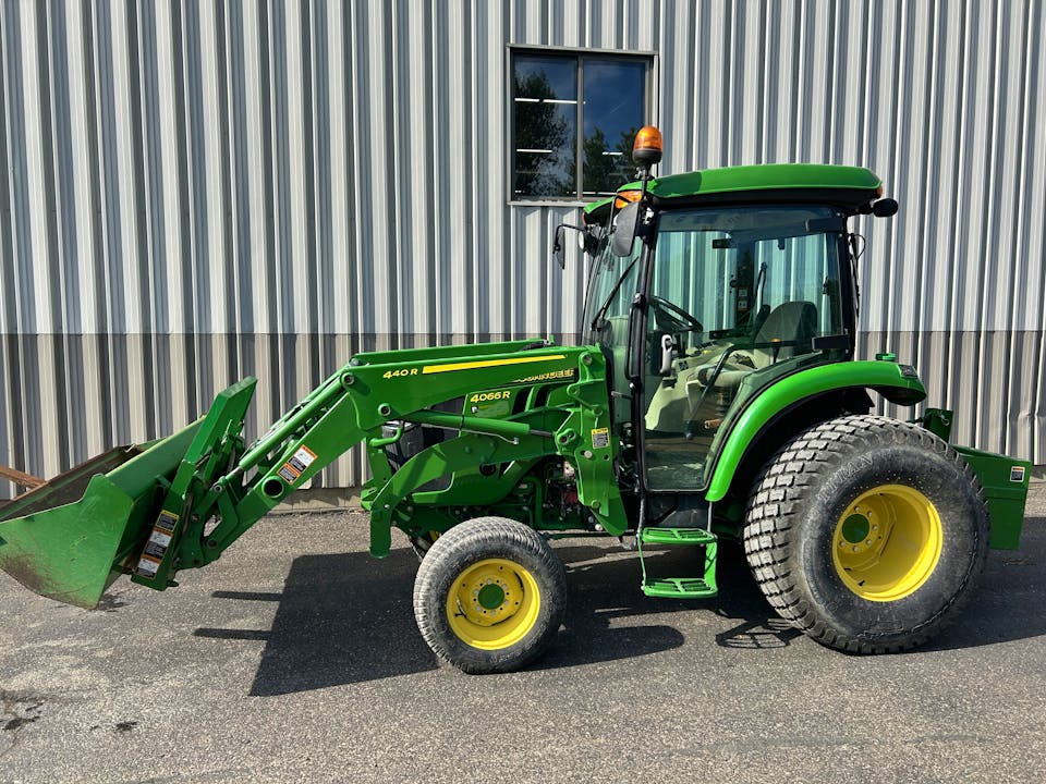 John Deere 4066R