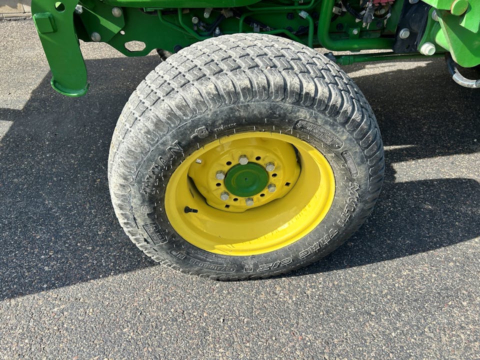 John Deere 4066R