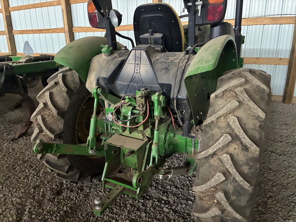 John Deere 5045E